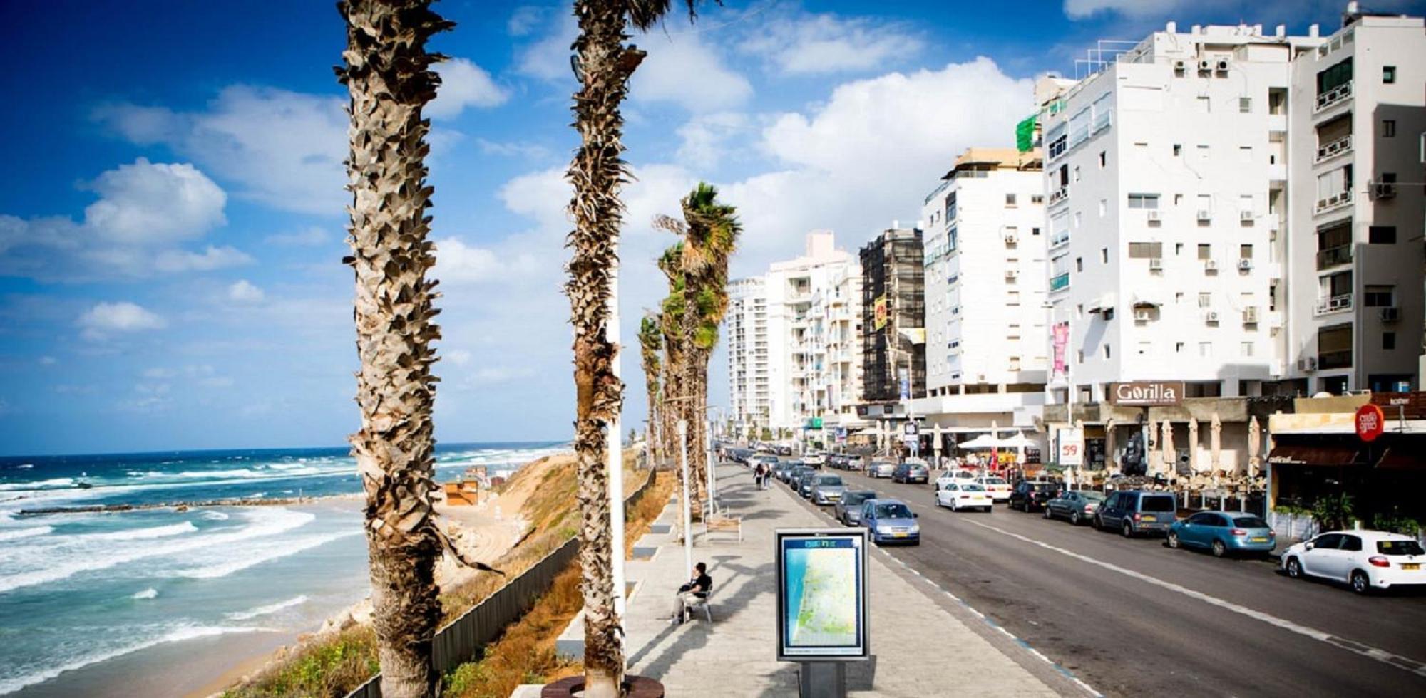 דירת 5 חדרים מול הים Apartment Bat Yam Bagian luar foto