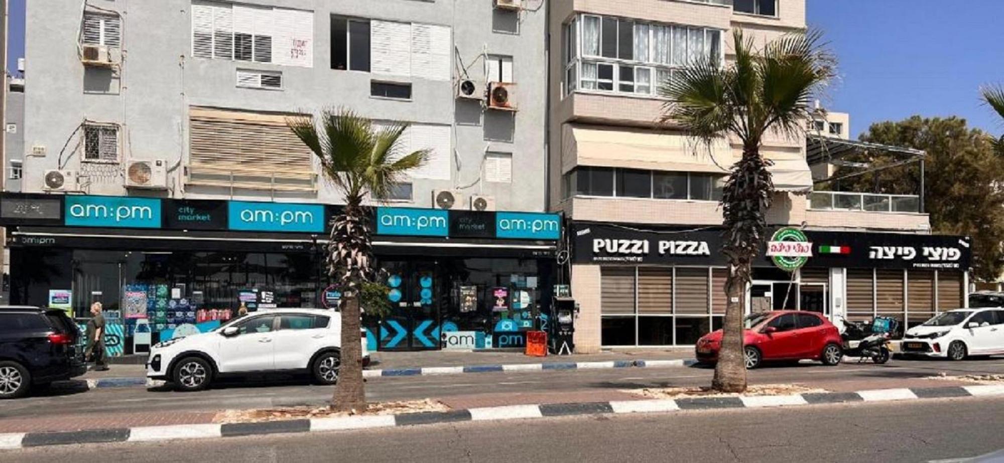 דירת 5 חדרים מול הים Apartment Bat Yam Bagian luar foto